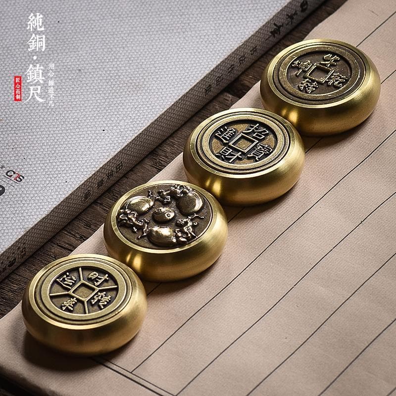 Fortune and Luck Turning Decorative Ornament, Stress Relief Portable Fidget Spinner, Six-Sided Hand Spinner, Zodiac Animal Ornament