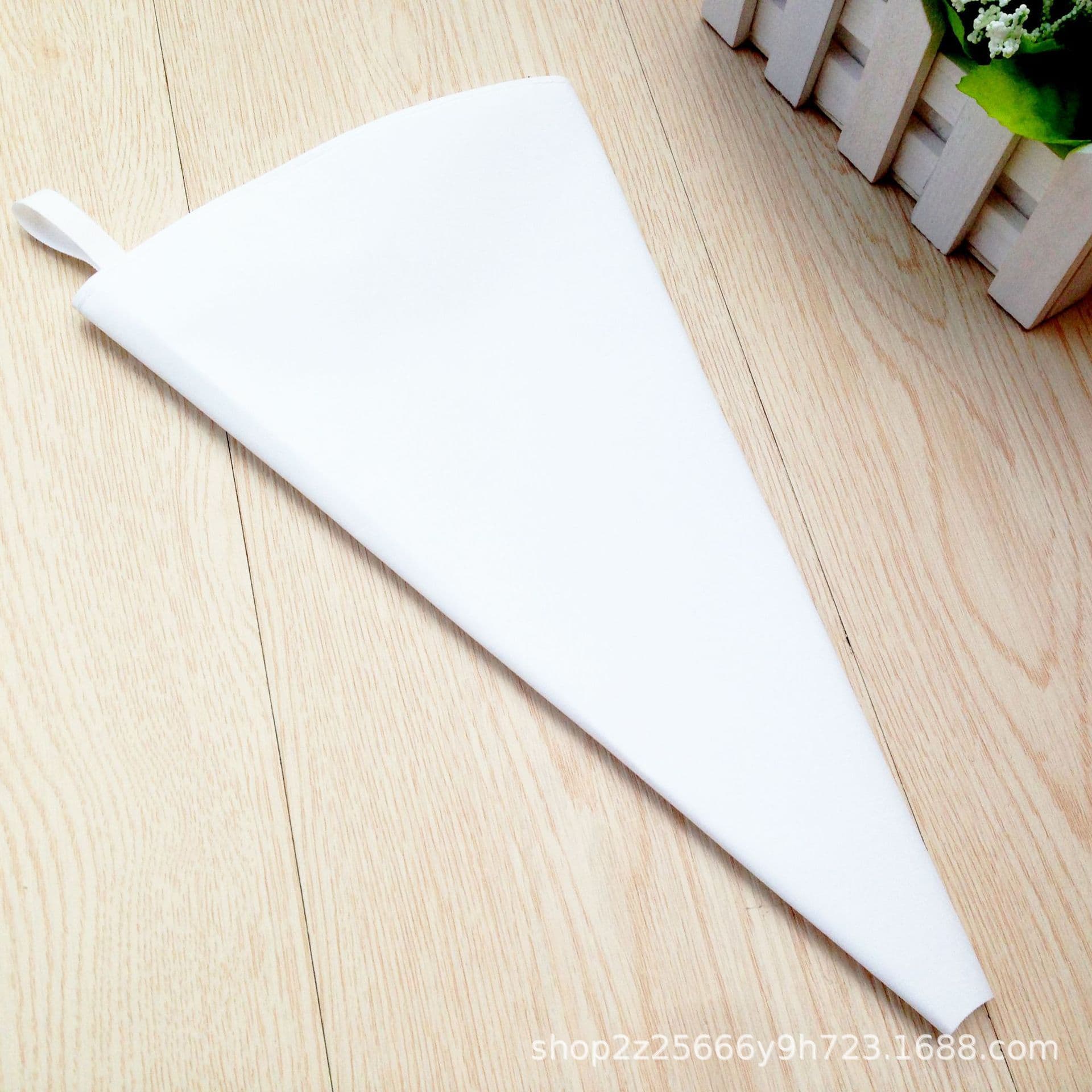18-inch Pastry Bag for Cake Decorating, Cookie Icing Bag, Baking Tool