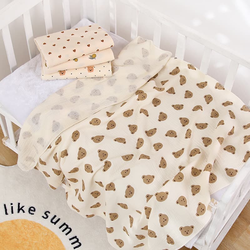 Newborn baby blanket made of pure cotton double-layer gauze, suitable for maternity swaddling, summer sun protection.