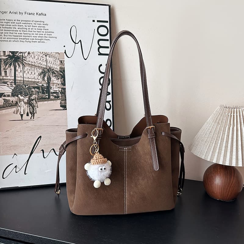 Cross-border Fashion Casual Large-capacity Tote Bag for Women 2025 Winter New Style High-appearance Commuter Stylish Shoulder Bag
