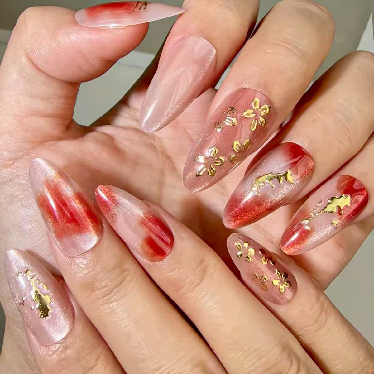 Foreign trade new smudge series European and American ins cross-border hot selling handmade wearable nails high-end smudged cat eye manicure