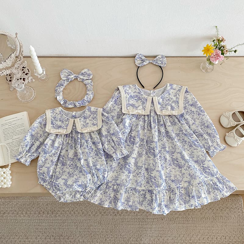2026 Autumn Baby Girl Floral Triangle Romper, Korean-style Long-sleeve Dress for Toddlers, Outfit for Sisters