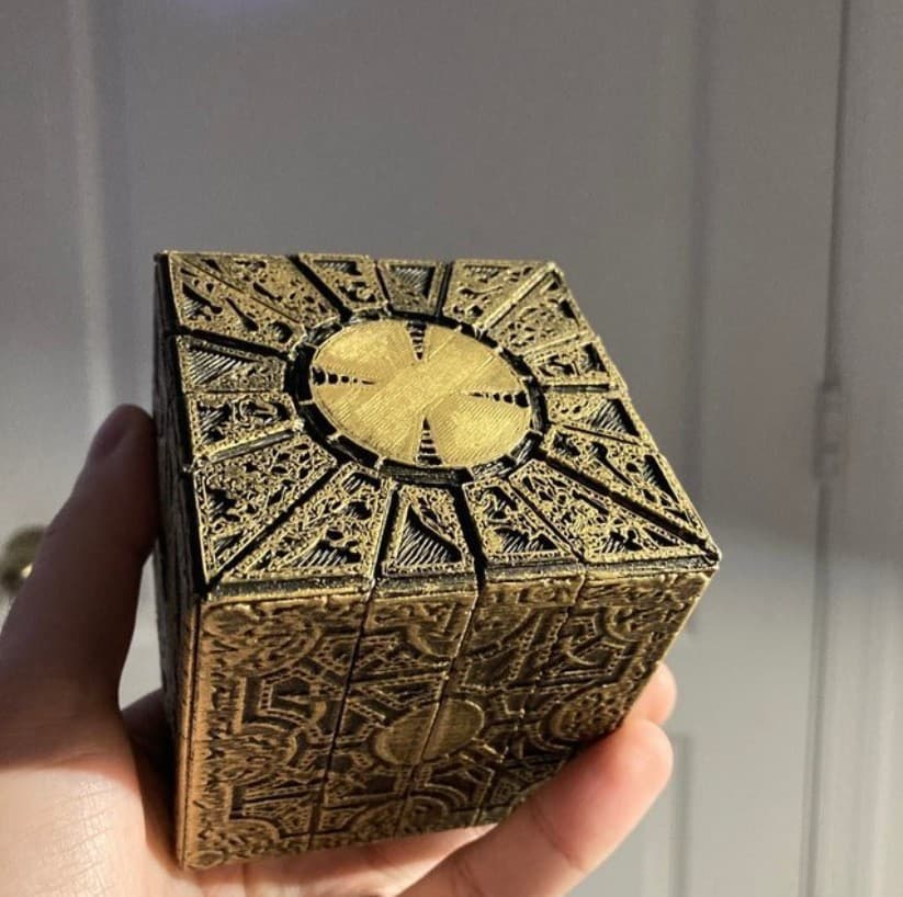 Cross-border popular new Rubik's Cube handicrafts, fierce ghosts chasing souls, raising ghosts and eating people, Rubik's Cube detachable rotating decoration wholesale