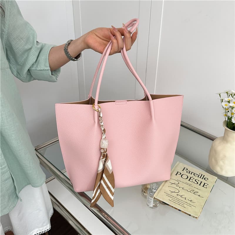 Korean version of commuting to work, versatile large-capacity bag for women 2026 new hand-raised and upgraded large bag, shoulder tote bag