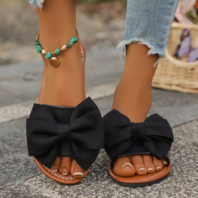 Korean-style large bow beach slippers, export stock, summer new flat large-size toe-loop one-strap sandals