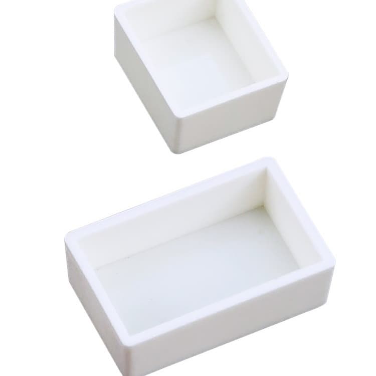 Art clouds Lu Xuan watercolor pigment palette box is divided into small grids, large grids, half blocks, and whole solid watercolors.