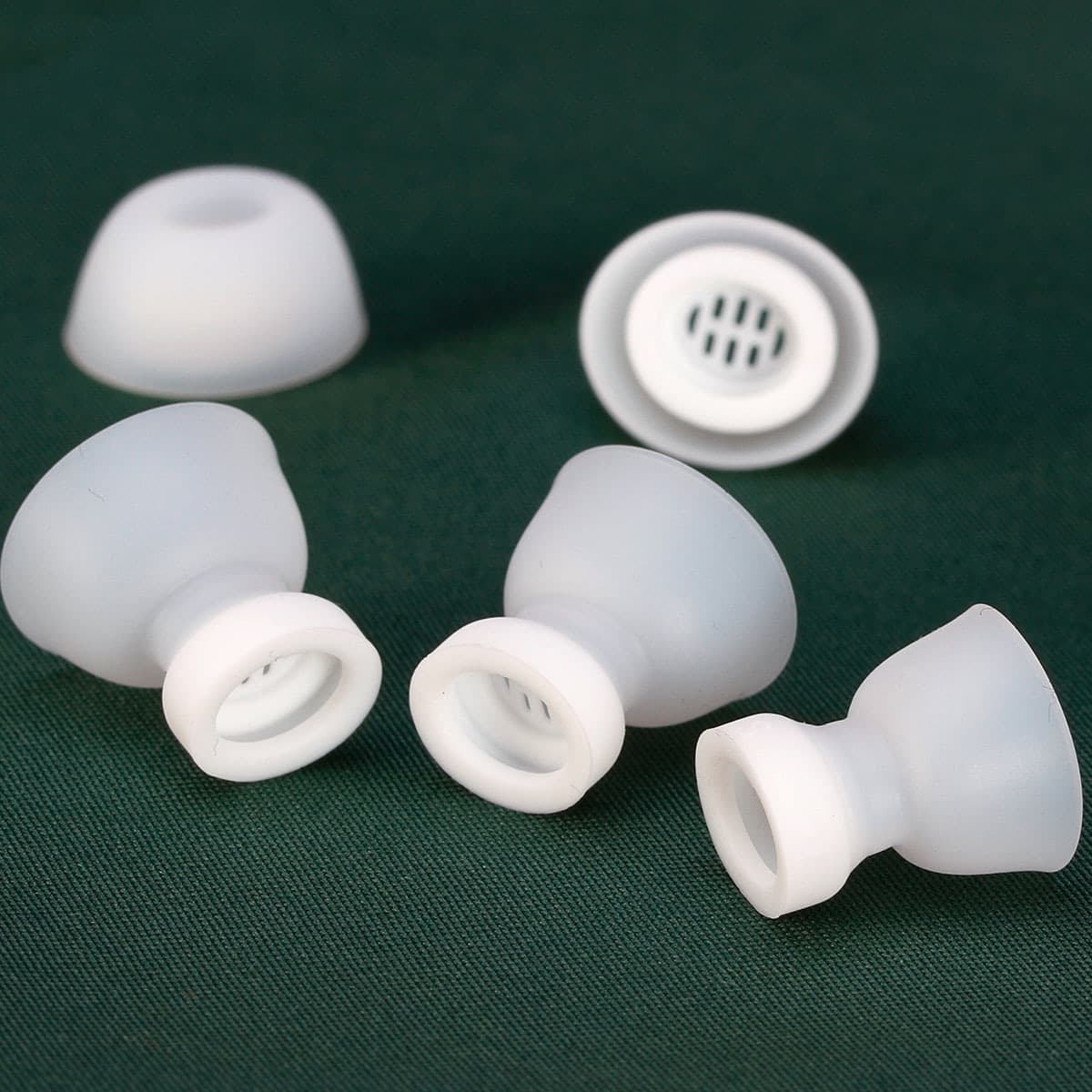 Silicone Ear Tips for Huawei Headphones, Noise Reduction Soft Plugs, Dust-Proof with Filter, In-Ear Oval Ear Tips