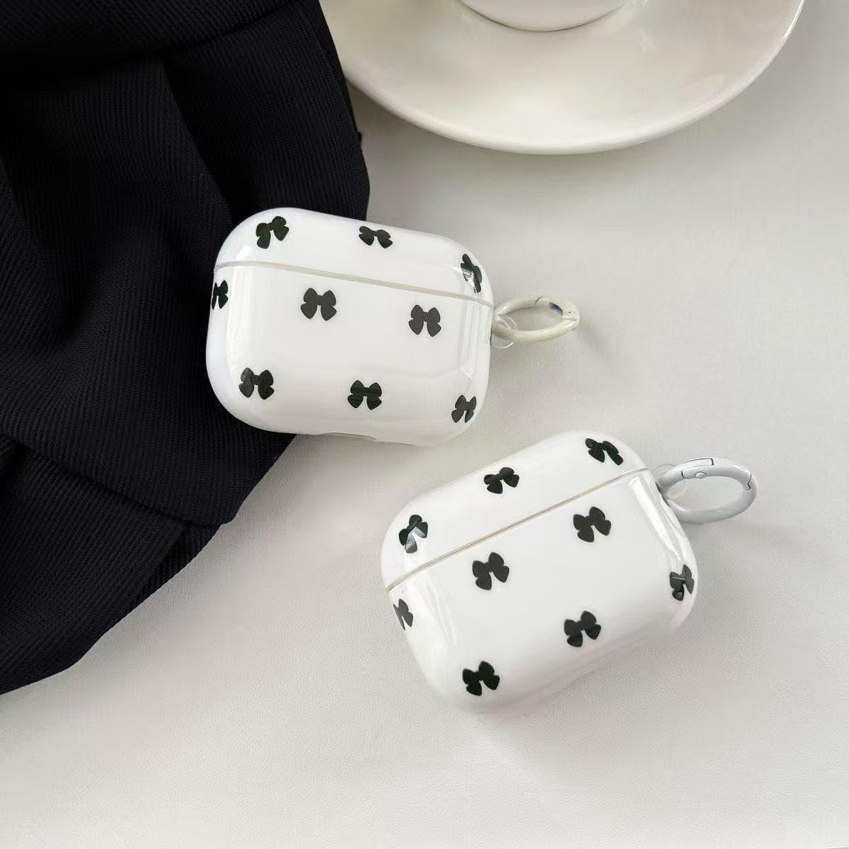 White bow design compatible with Apple AirPods 4 protective case, new for Pro 3 Bluetooth case