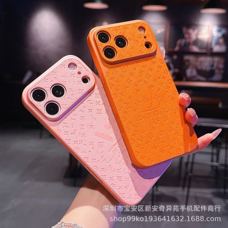 The new embossed trendy brand protective case is suitable for iPhone 18 Promax cross-border hot model and instantly changes into 18 Apple mobile phone case