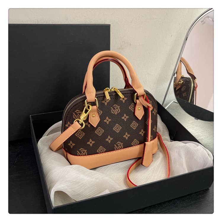 Crossbody Bag Casual Minimalist Commuter Fashionable Handheld Shell Bag for Women 2024 Summer New Style Simple Fashion Shoulder Bag