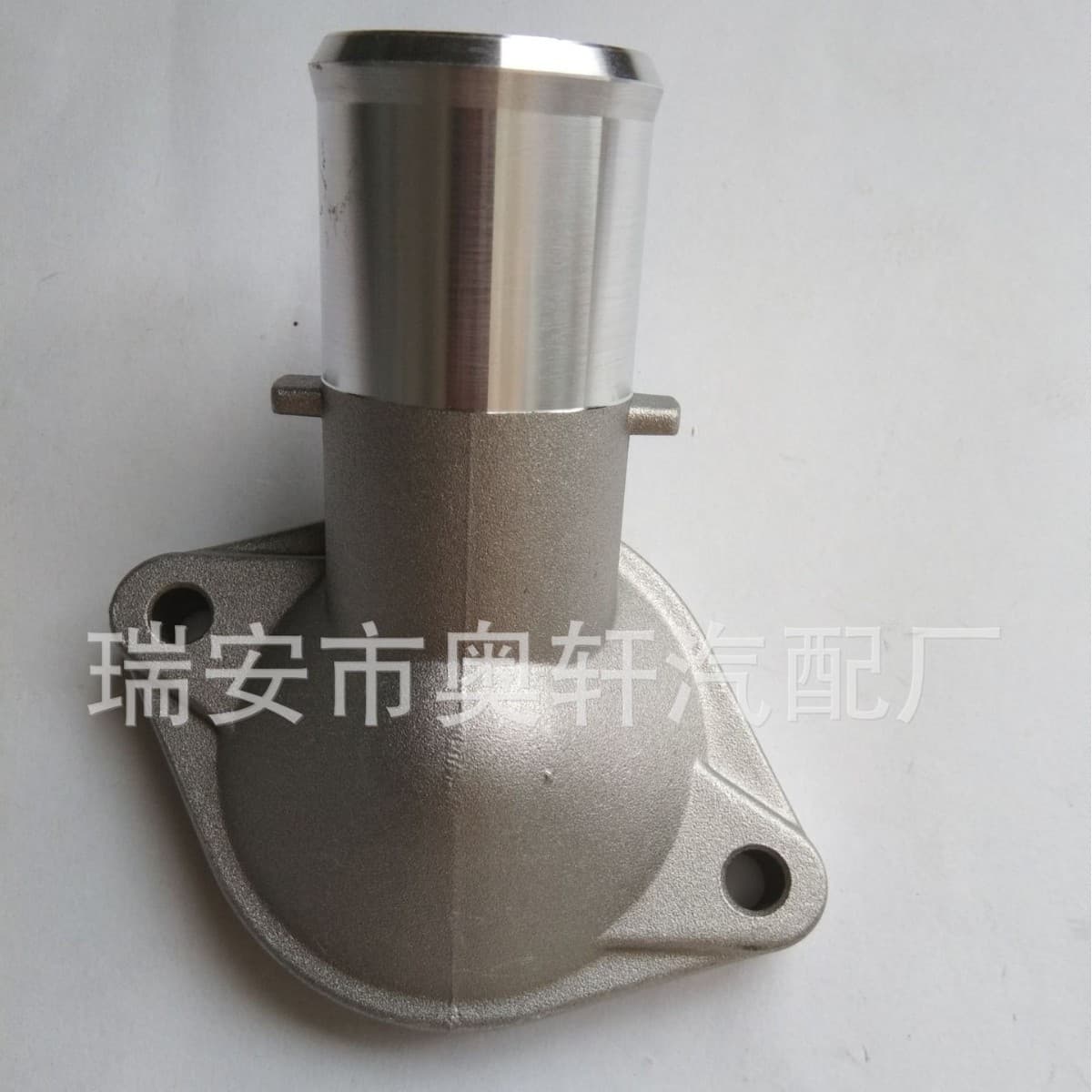 16321-37010 Car Water Outlet Thermostat