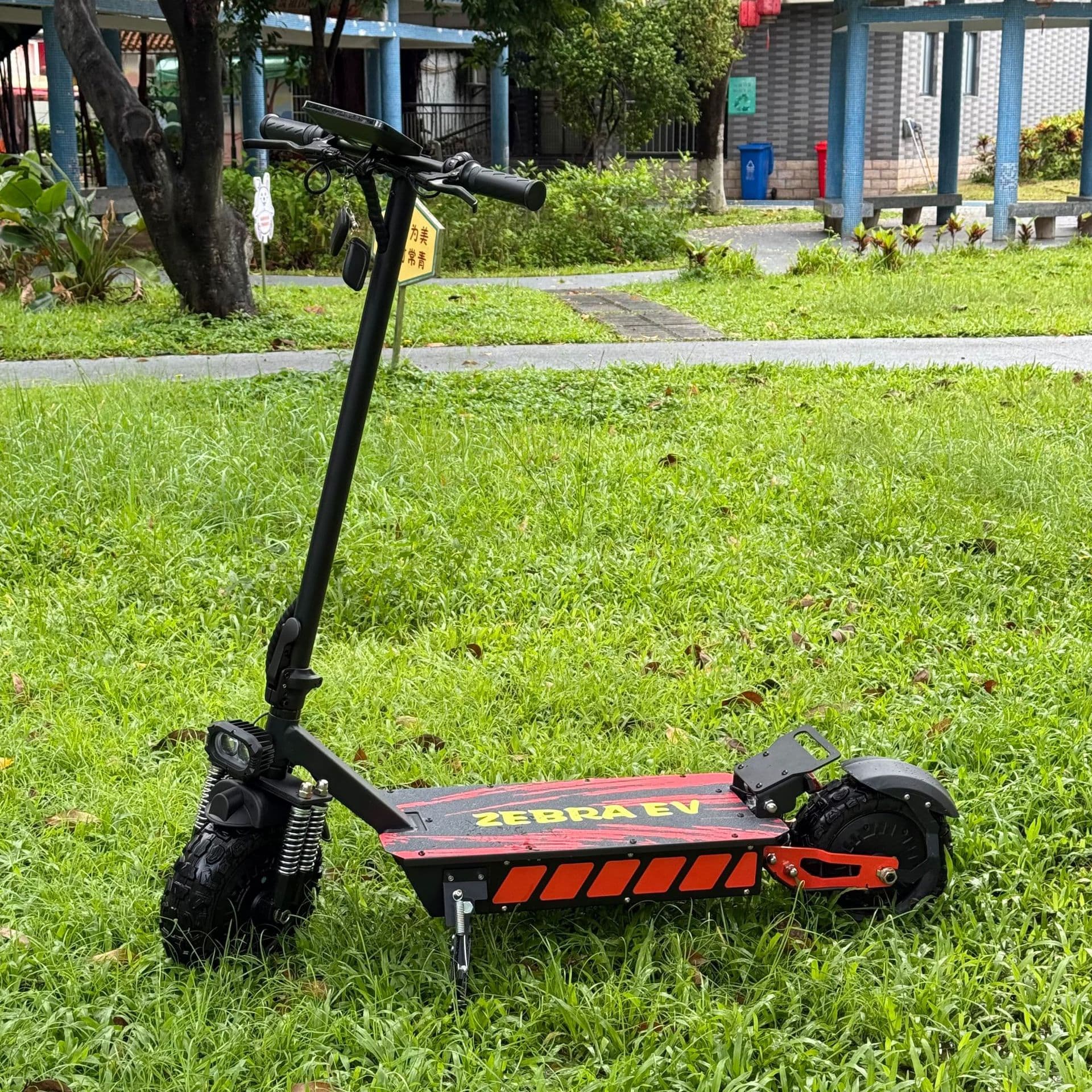 11-inch Off-Road High-Speed Dual-Drive Electric Scooter, Foldable Commuter Electric Scooter