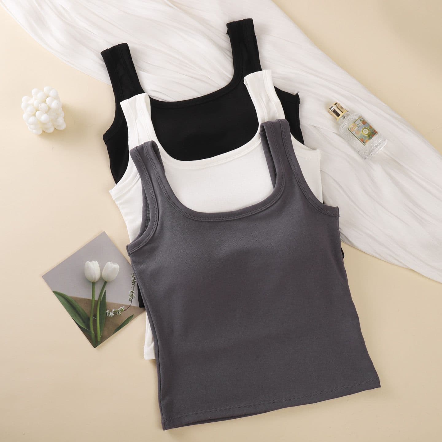 Sleeveless White Camisole Tank Top Women with Padded Bra Slimming Back Underwear Solid Color Inner Wear Outer Wear Basic Top Summer