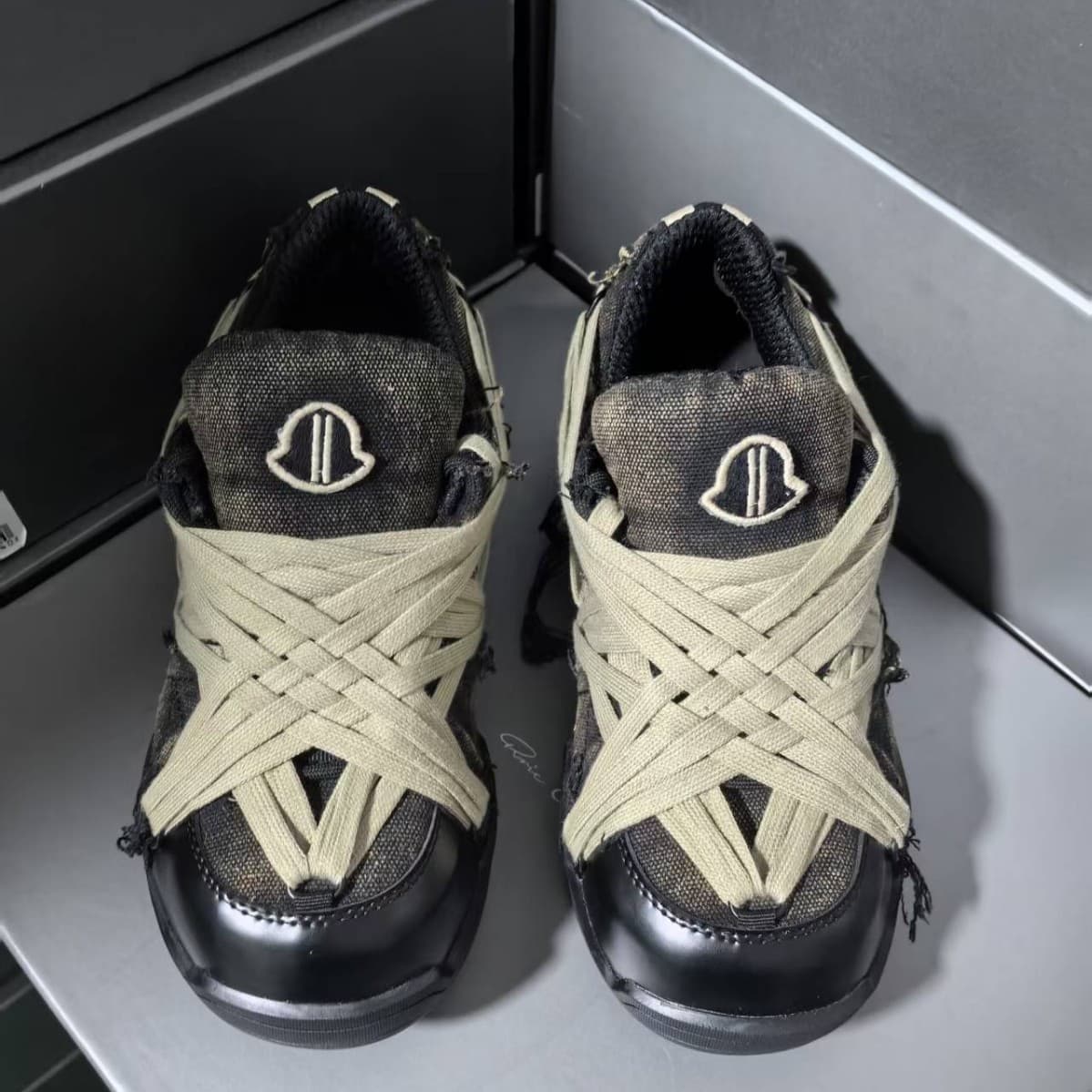 2026 Summer New Casual Canvas Breathable Men's Low-Top Shoes, Shallow-Mouth Lace-Up Heavy-Duty Chunky Sole Sneakers