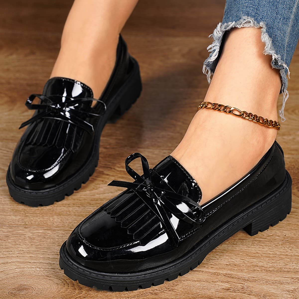 Cross-border Large Size Loafers Women 2025 Spring Autumn New Patent Leather Bow Mary Jane Shoes Casual Shoes Women