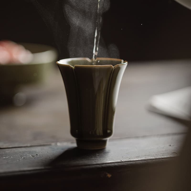 ✅ New Product Yue Kiln Longquan Celadon Plum Green "Joyful Flower Mouth" Aroma-Gathering Cup - Snifter, Kung Fu Tea Cup, Tea Tasting Cup