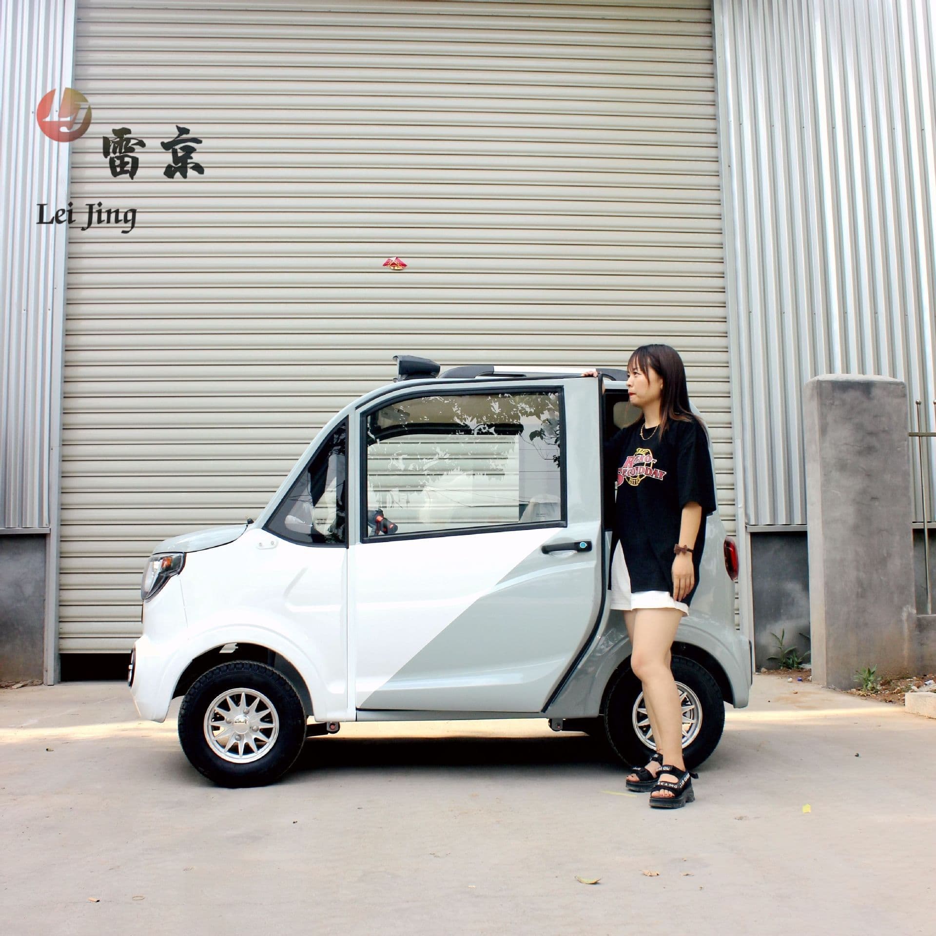 Smart Electric Mobility Scooter for Seniors, Compact and Lightweight Four-Wheel Electric Vehicle for Travel