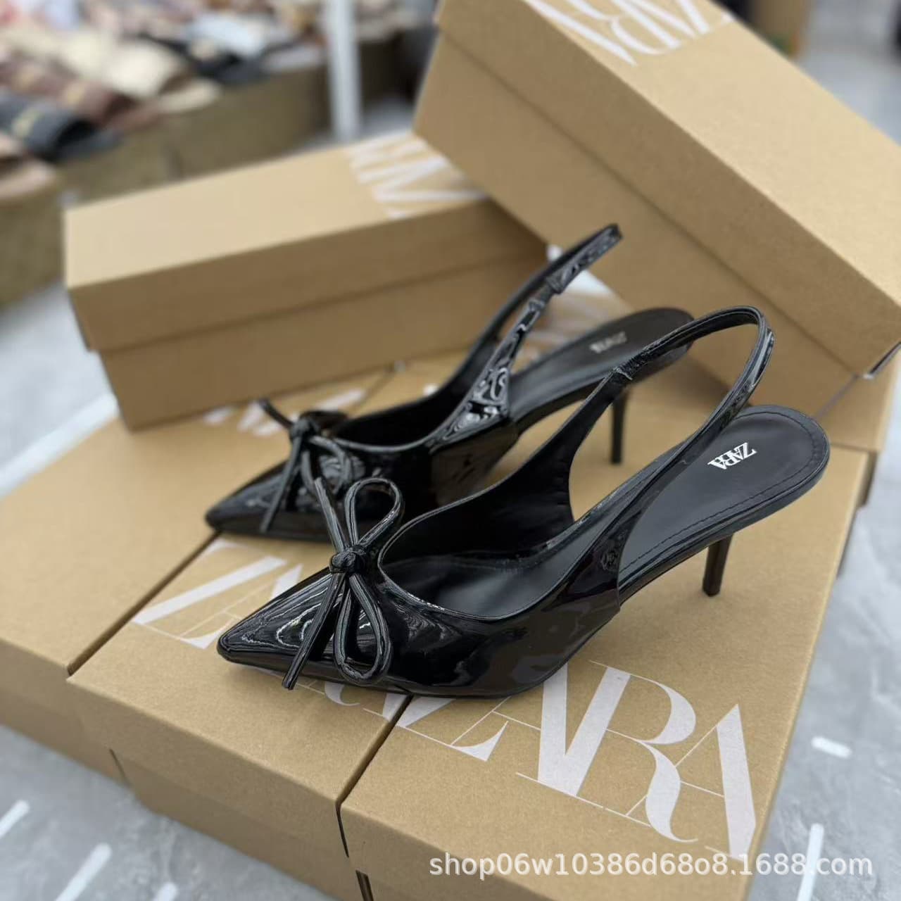 ZA Spain 2025 Summer New Red Black Patent Leather Bow Decoration Pointed Toe High Heel Open Back Strap Sandals Women