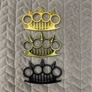 Four-Finger Self-Defense Knuckle Duster Hand Support, Zinc Alloy Material, Sturdy and Wear-Resistant, Bullet Head Design