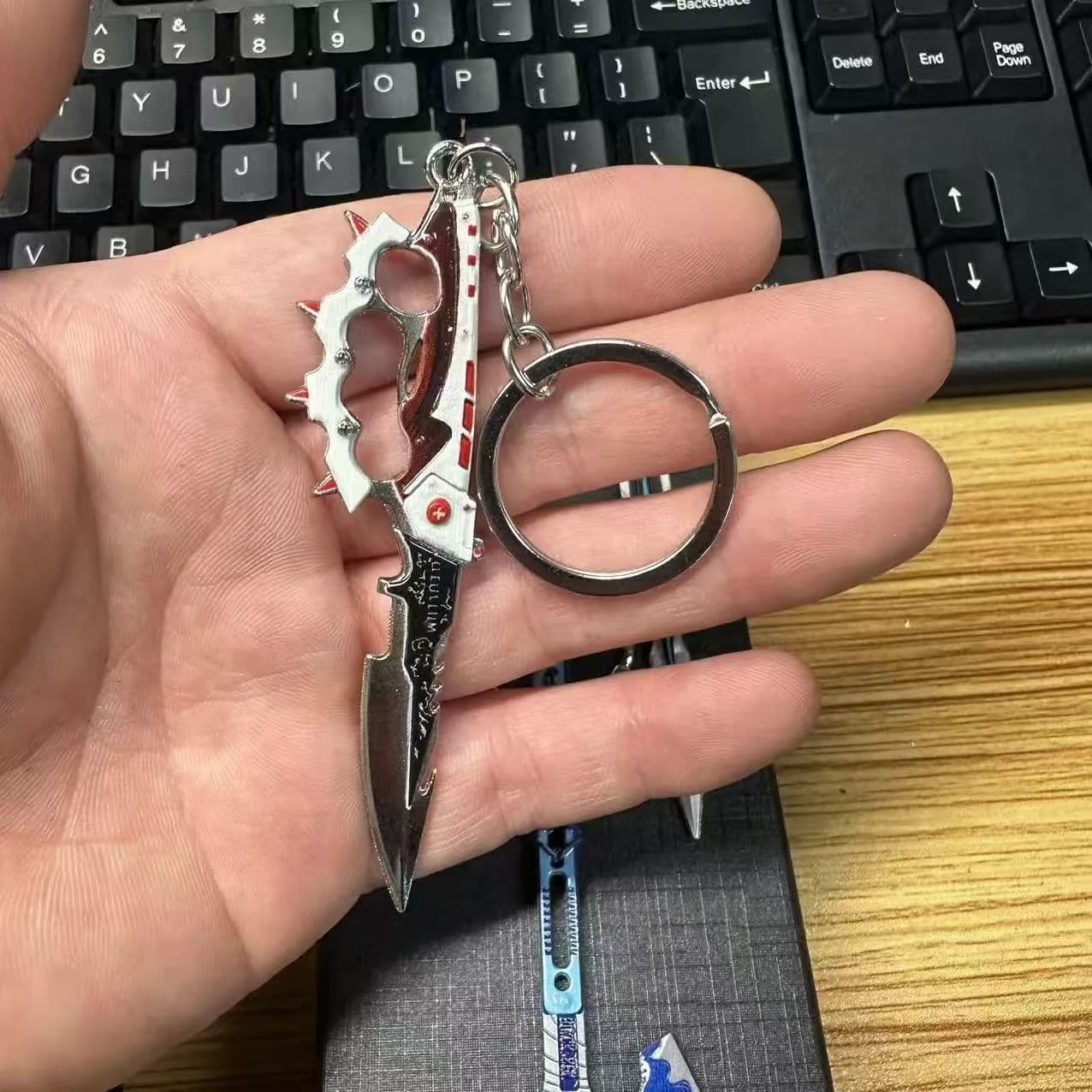 Delta Force Shadow Blade Weapon Model Alloy Keychain Mini Cold Weapon Figurine Metal Toy Trendy Pendant