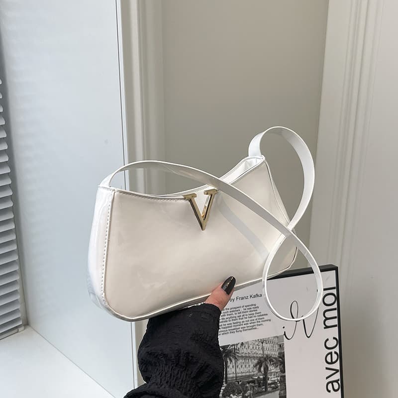 Trendy Korean Style Single Shoulder Bag for Women 2026 Summer New Fashionable Ins Solid Color Gentle Square Bag