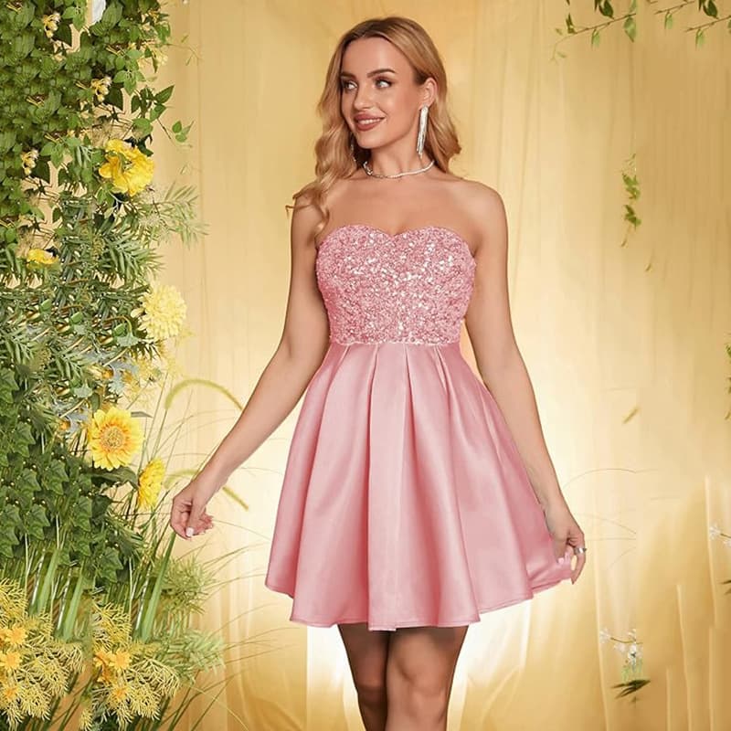European and American Strapless Little Dress 2026 New Cocktail Party Hostess Sister Short Women's Independent Station Banquet Evening Dress