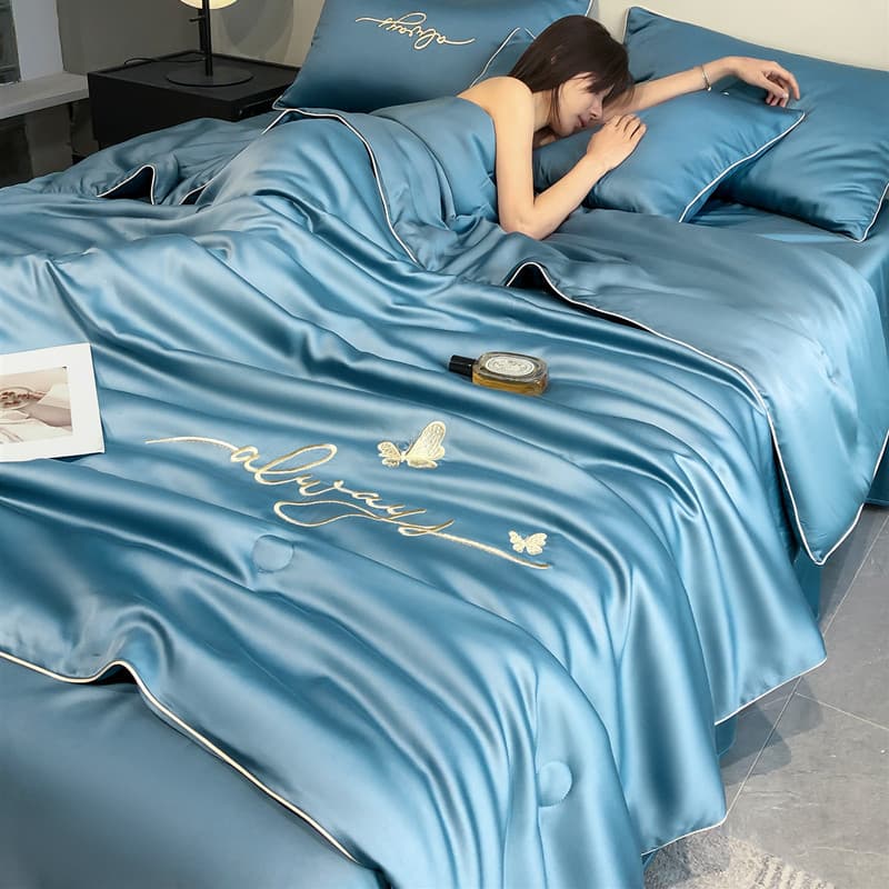 Washable Silk Tencel Summer Blanket Air Conditioning Blanket Ice Silk Summer Blanket 3-Piece Set 4-Piece Set Machine Washable