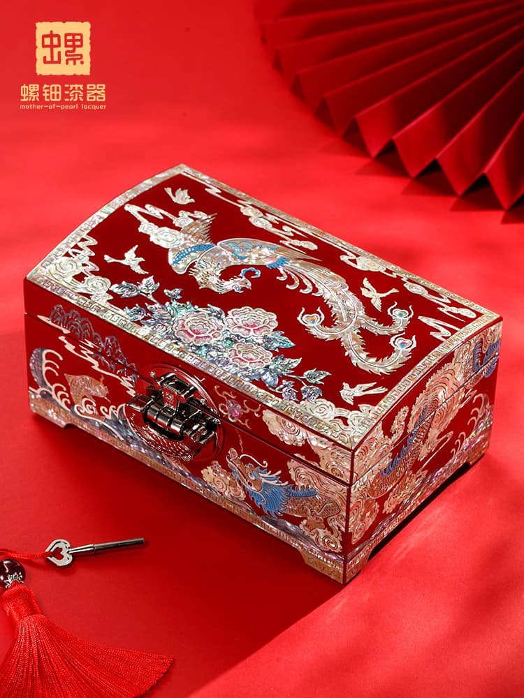 Wedding Gift for Newlyweds, Gift for the Bride, Practical for Wedding Anniversary, Best Friend Wedding Gift, Mother-Of-Pearl Lacquerware Jewelry Box