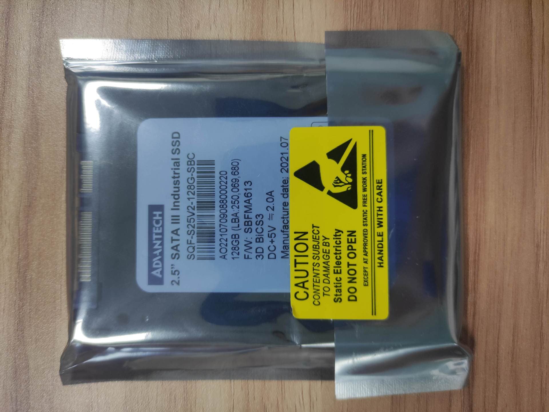 Advantech Solid State Drive SQF-S25 640 Series, 128 GB/SQF-S25V2-128G-SBC