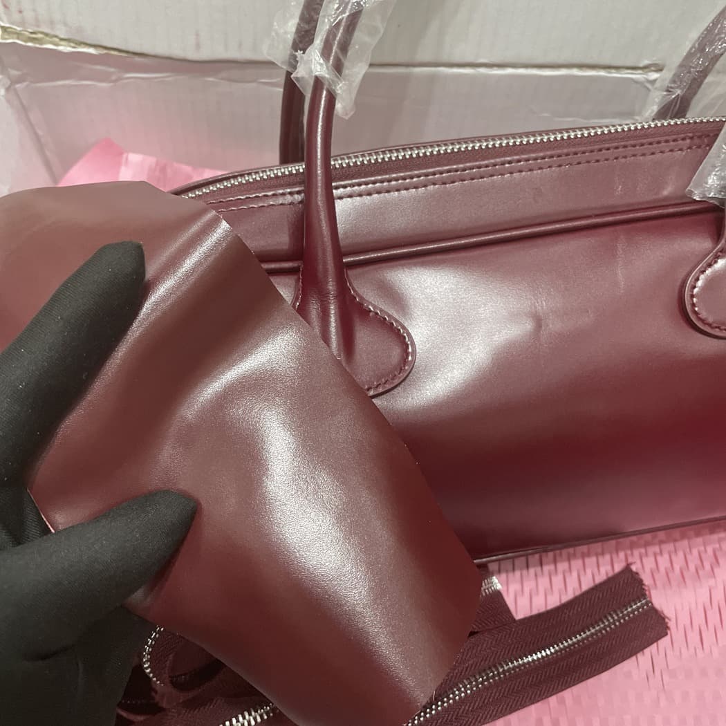 Korean Niche 2026 Autumn/Winter New FF Single Shoulder Large Capacity Cowhide Underarm Bag Baguette Bag Live Stream Influencer Same Style