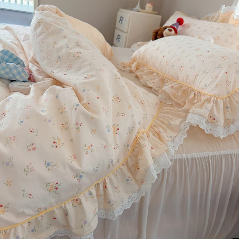 Class A Korean Ins Style Pure Cotton 4-Piece Bedding Set with Lace Trim, Fitted Sheet, Duvet Cover, Bed Skirt, Home Textile Set, 3-Piece Option