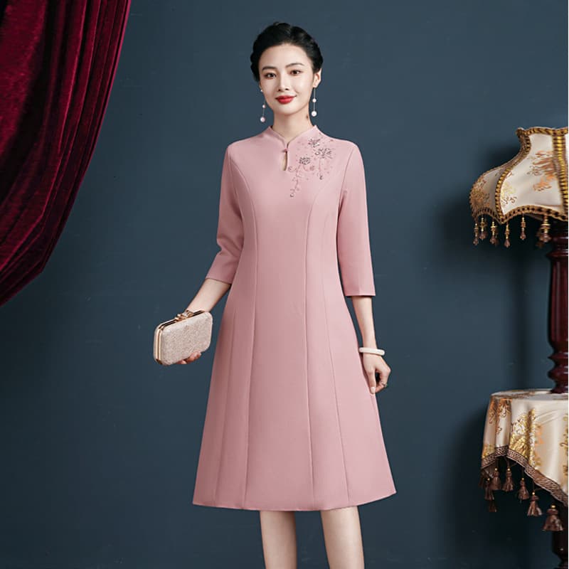 2025 Autumn New Women's Clothing Pink Beaded Elegant Wedding Dress for Mothers and Grandmothers - Dropshipping Available