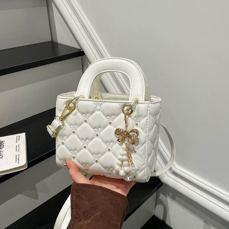 Fashionable 2026 Spring New Trendy Diamond Studded Textured Shoulder Crossbody Handbag
