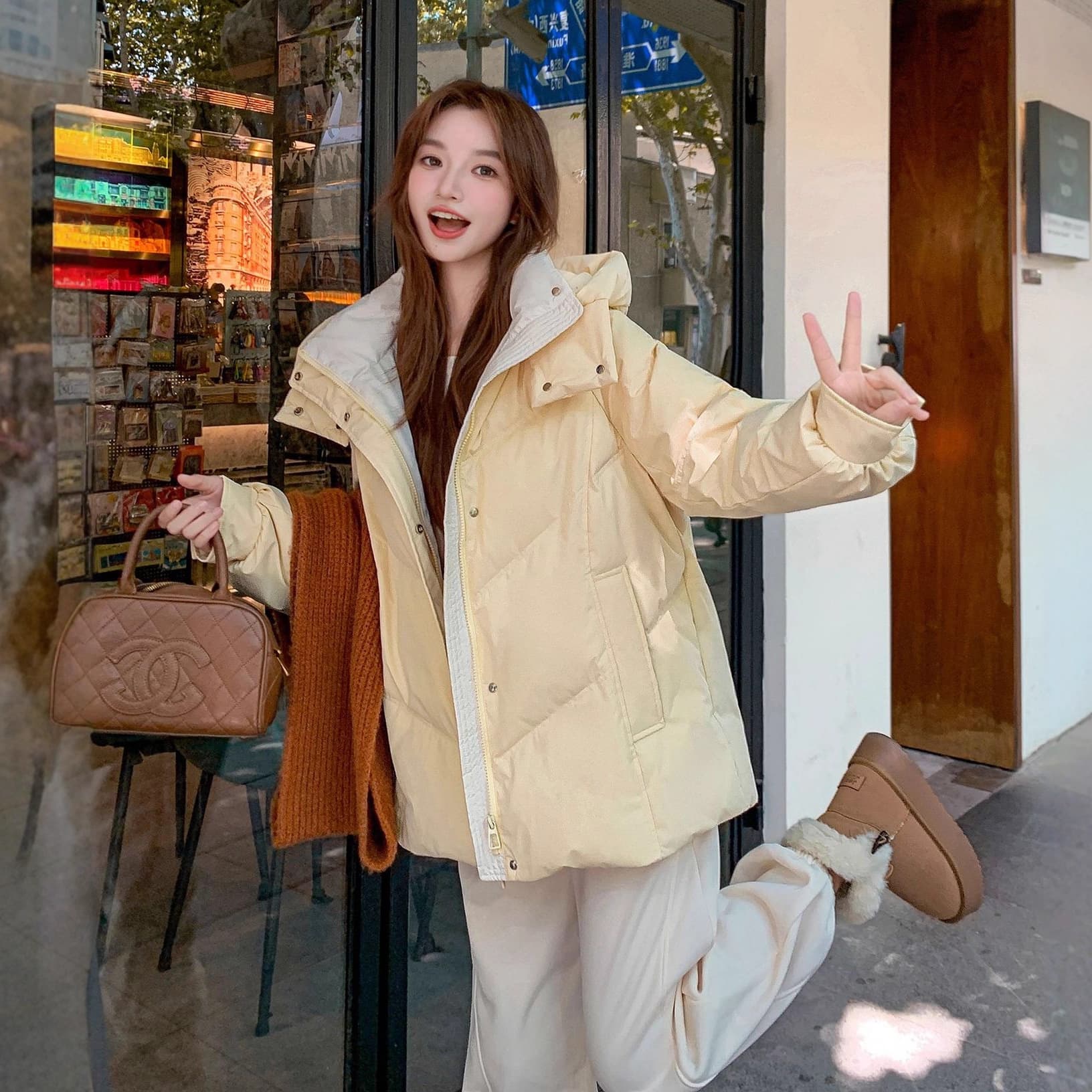 Winter Youji color-blocked plus size down jacket, extra-large loose hooded thick mid-length duck down coat for women.