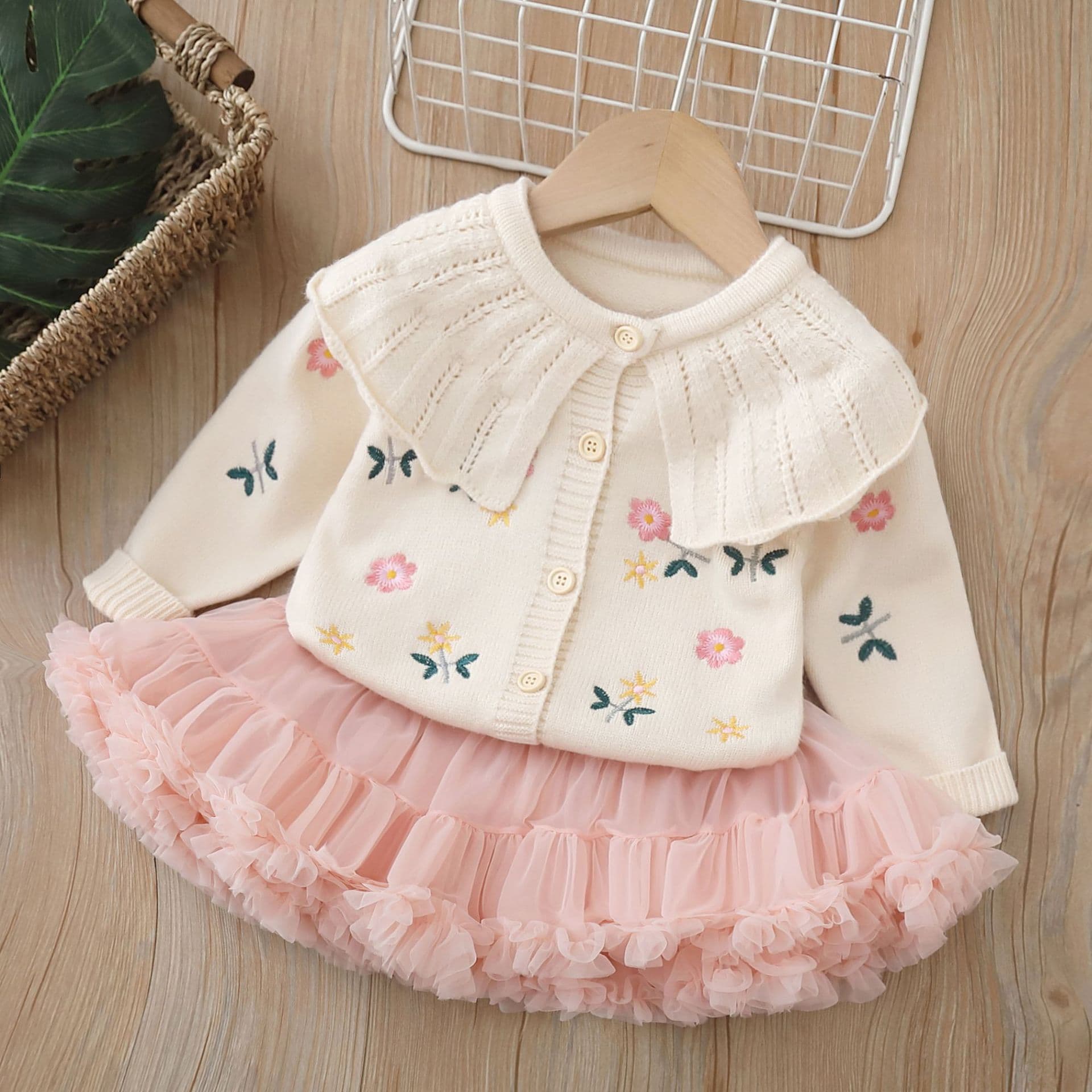 Girls' Cardigan Sweater Princess Skirt Two-piece Set Puff Skirt Autumn and Winter New Baby Girl Korean Knitted Cardigan Set