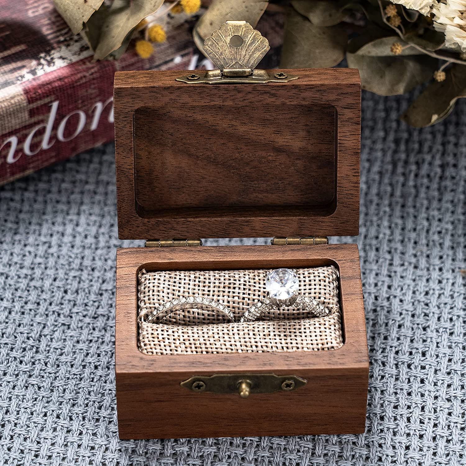 Solid Wood Jewelry Box Black Walnut Jewelry Storage Box Luxury Ring Box Wooden Vintage Ring Box Custom Logo