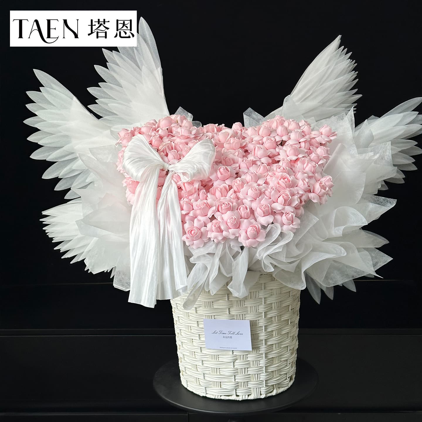 Internet celebrity angel wings electric pearl cotton feather wings flower bouquet with diy floral materials