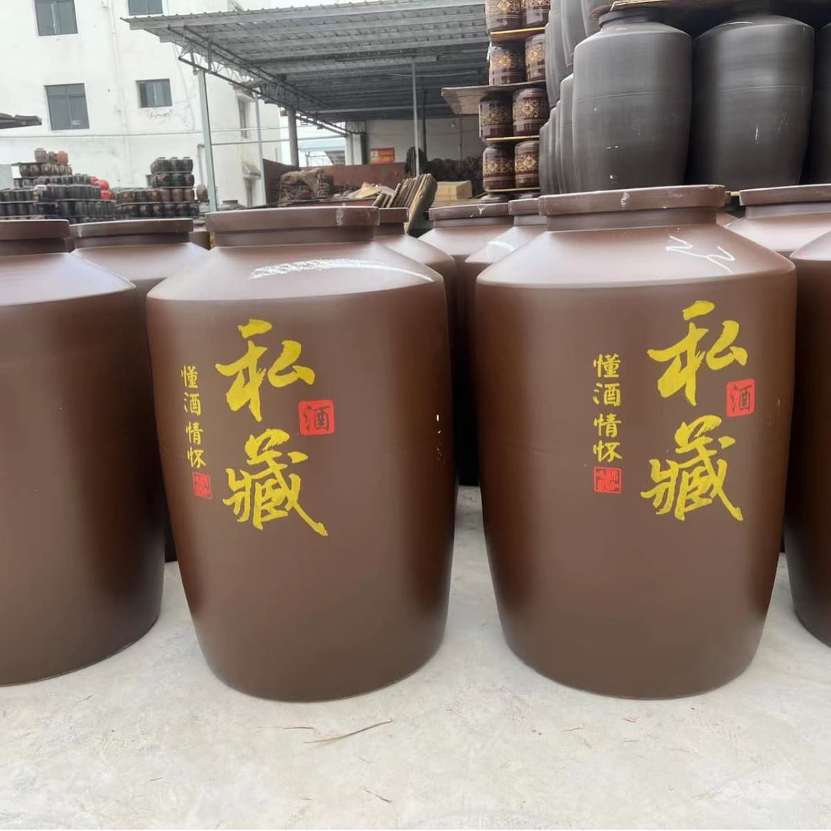 Direct Factory Wholesale 100/200/300/500 Jin Bulk Liquor Ceramic Wine Jar, Earthenware with Tap, Home Sealed Storage