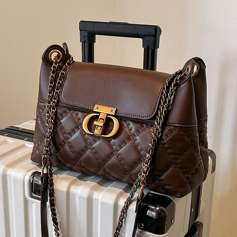 High-end small fragrant style bag for women new 2025 autumn and winter fashion rhombus chain small square bag versatile crossbody bag