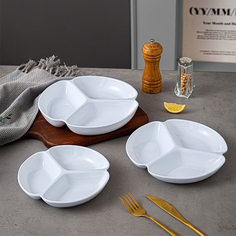 Pure White Ceramic Divided Plate Three-Compartment Round Plate Single Serving Sectioned Plate for Snacks, Salad, Fruit, Home Breakfast Plate