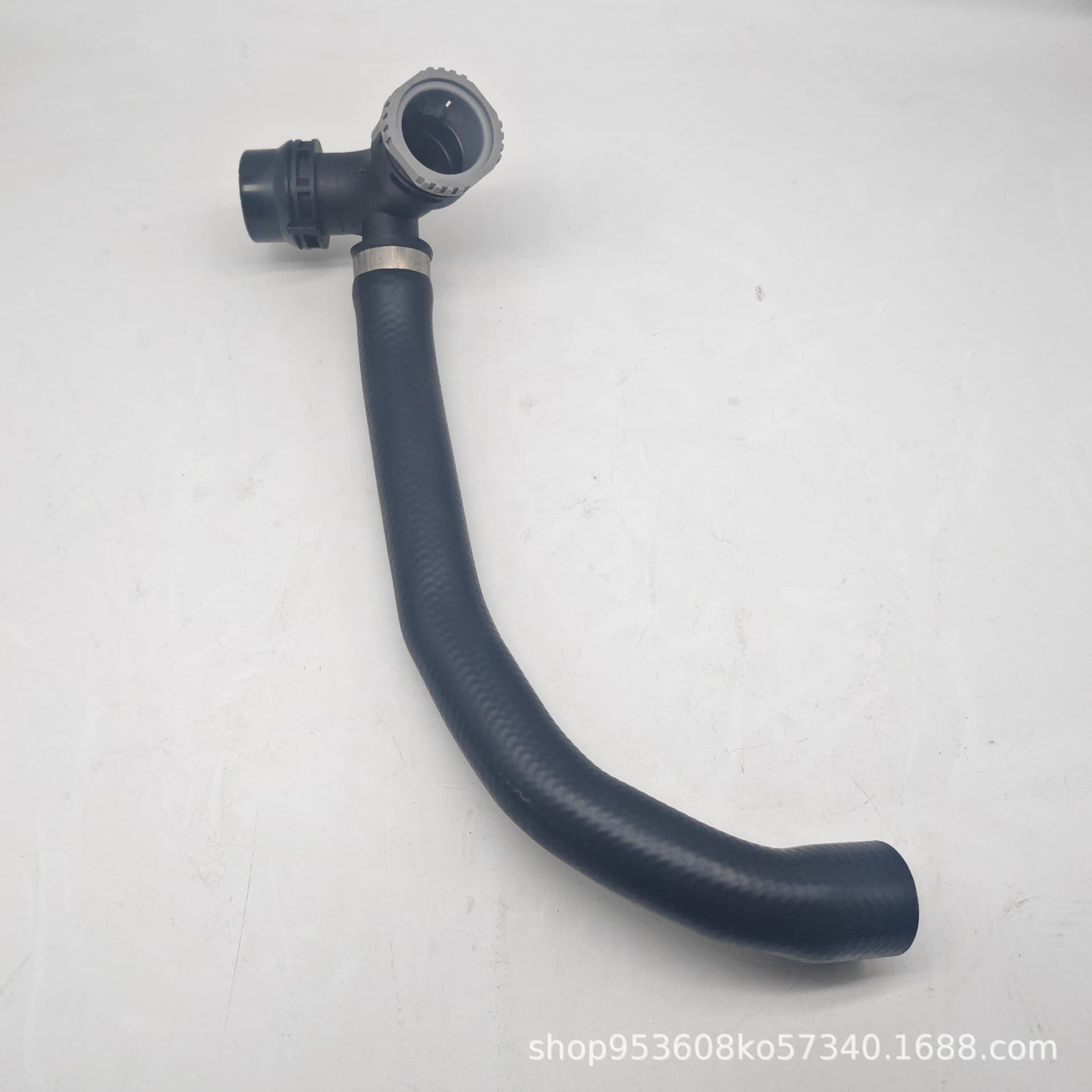 LR005564 suitable for Land Rover radiator hose