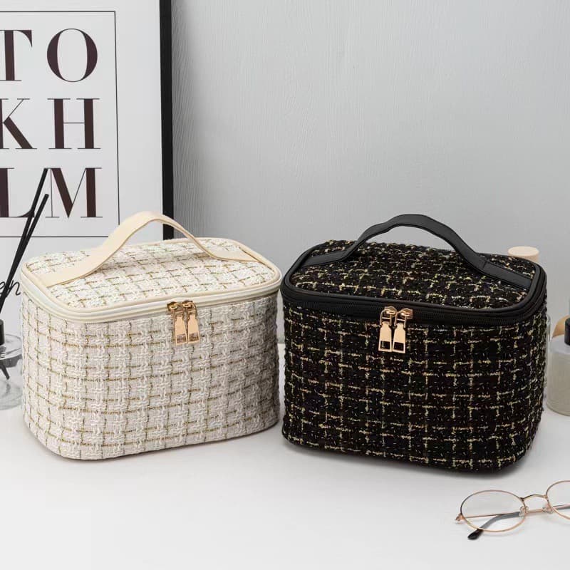 2024 New Premium Chanel-Style Makeup Bag High-Fashion Large Capacity Handbag Cosmetic Organizer