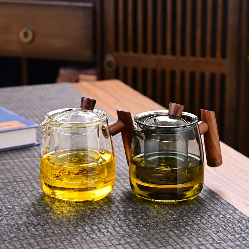 Heat-Resistant Glass Teapot with Wooden Handle, Smoke Pavilion Style, Black Tea Infuser with Water Separation, Glass Teapot Set