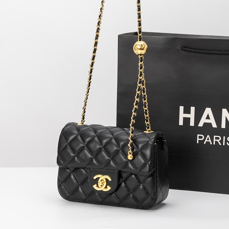 Designer-Style Women's Bag 2026 New Fashion Retro Premium Diamond-Quilted Chain Bag with Gold Ball Single Shoulder Crossbody Bag