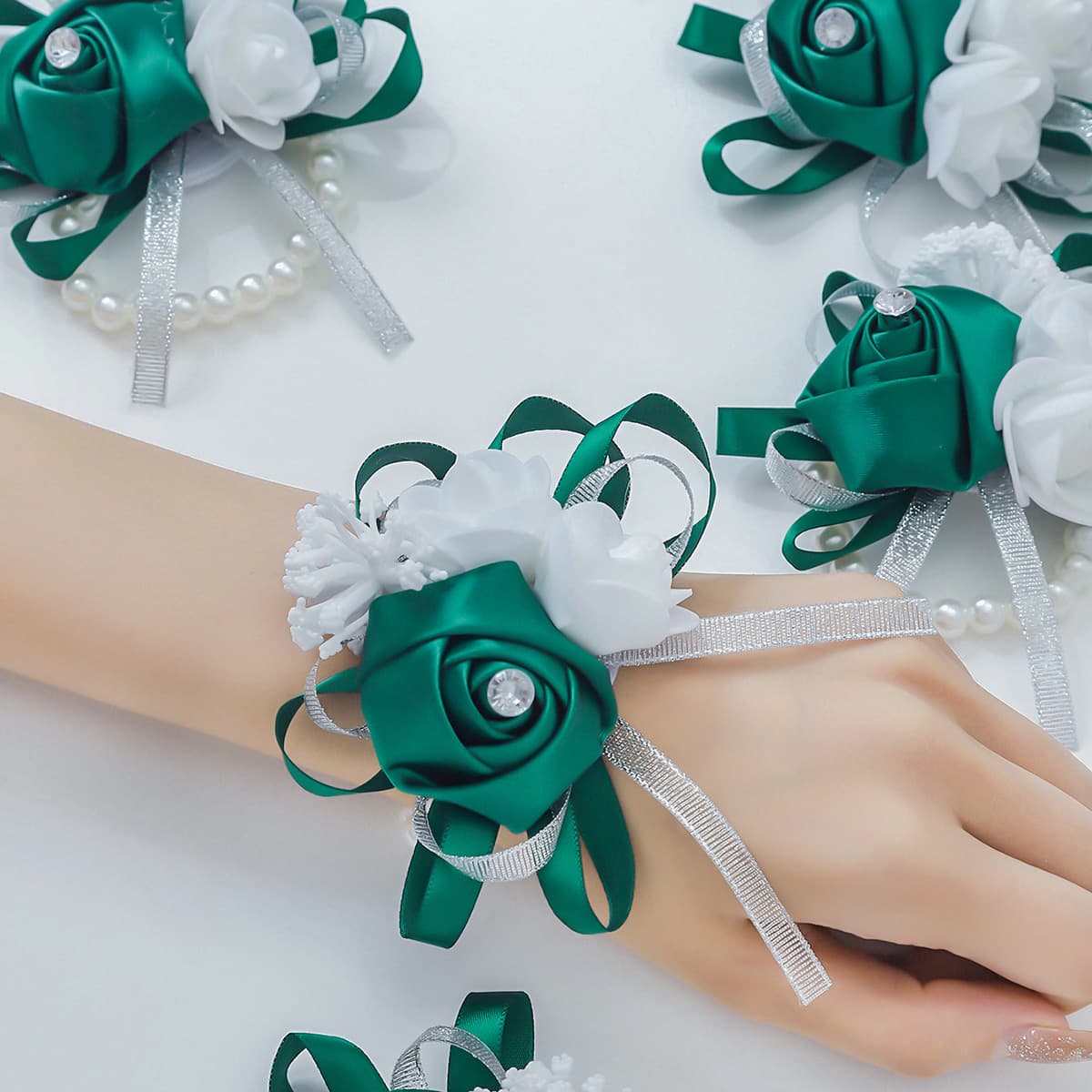 European-style elegant wedding wrist corsage for groom and bride, high-end wedding supplies, best man, bridesmaid, father, mother wrist corsage
