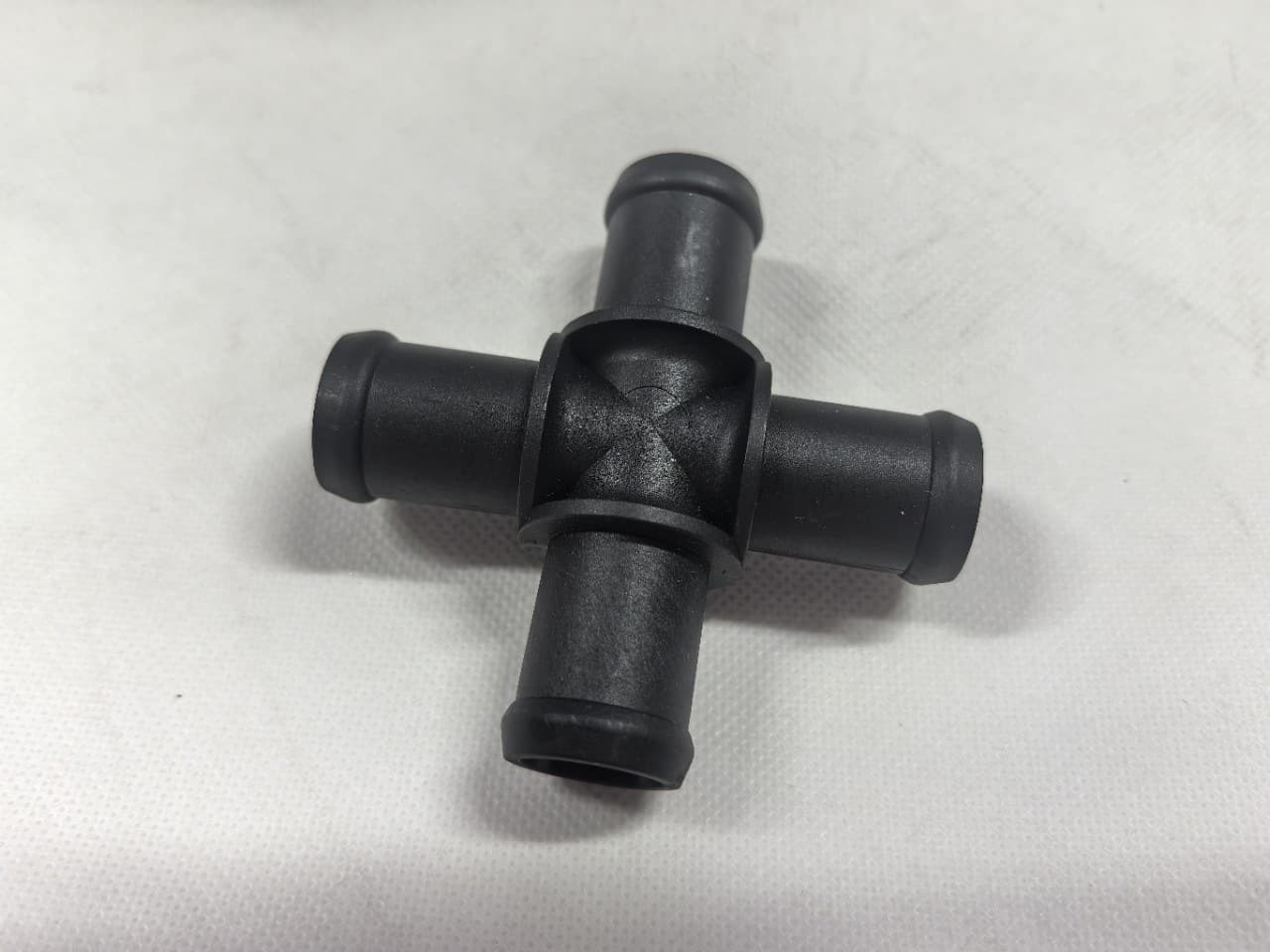 1K0121087T Compatible with Mini Cooper R52 R53 Water Hose Connector 17127518613