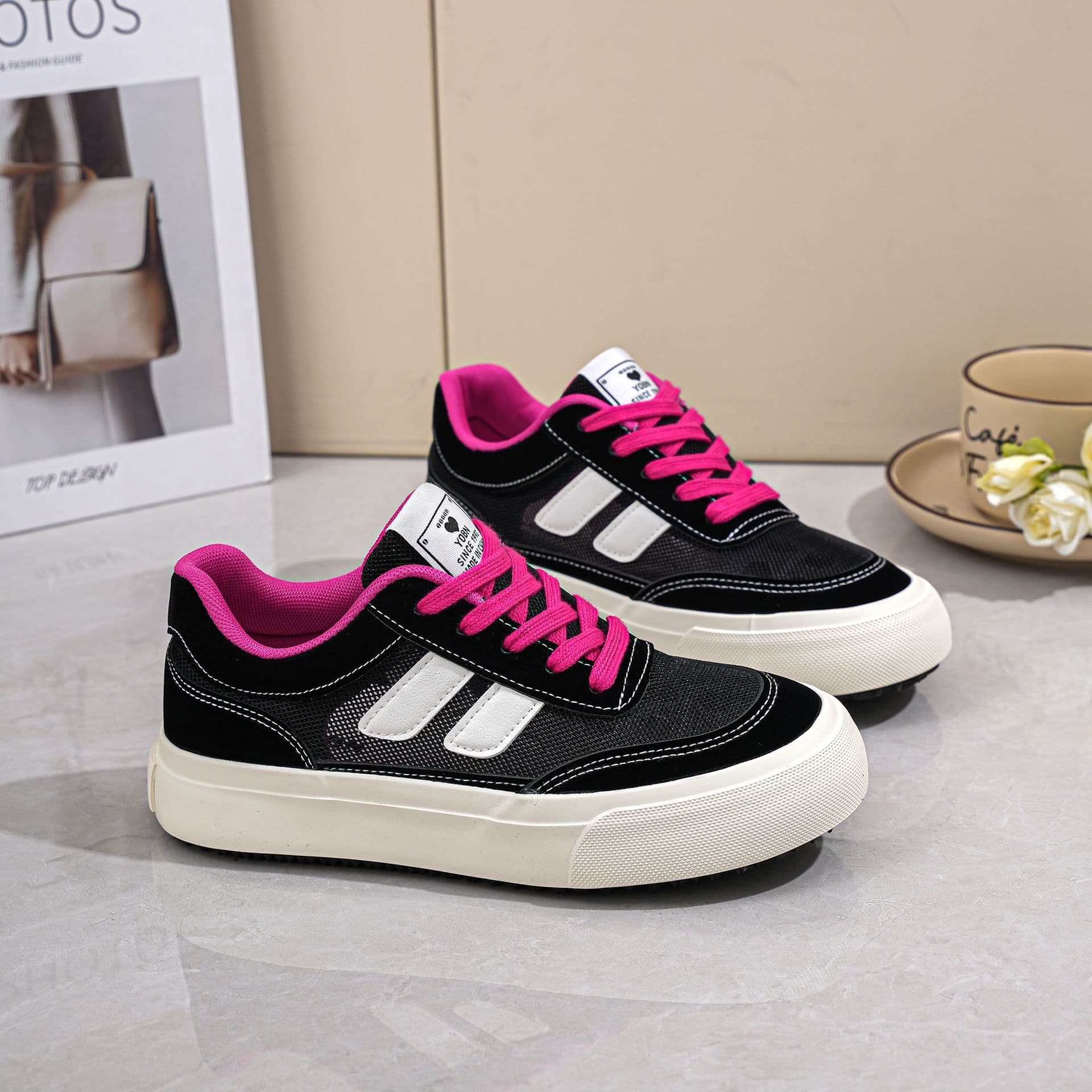 Breathable Mesh Women's Shoes 2026 Summer New Thick Sole White Sneakers Versatile Net Shoes Hong Kong Style Casual Shoes Board Shoes Trendy