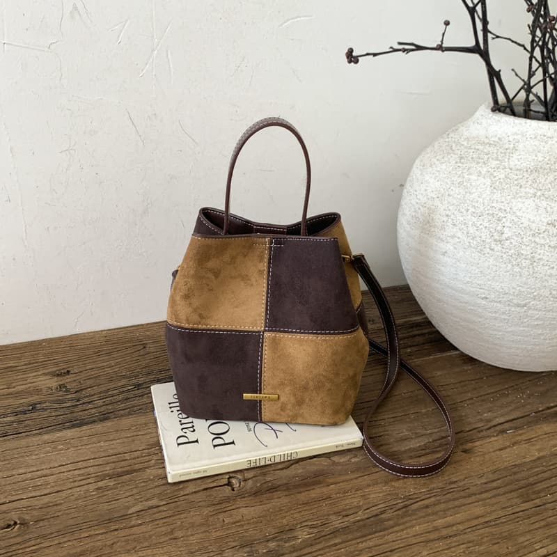 Korean Style Handbag 2026 Crossbody Shoulder Bag for Women Ladies Dresses Handbag