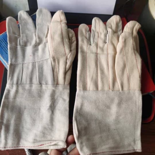 Dongxi Brand High Temperature Resistant Gloves / Heat-Proof Gloves / Three-Layer Canvas Gloves / Heat-Resistant Gloves