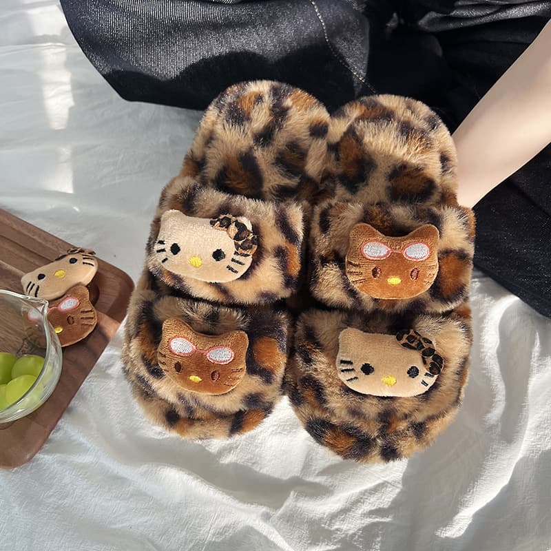 Leopard Print Plush Slippers for Women, Cute Cartoon Fashionable Furry Slippers, Autumn and Winter Home Anti-Slip Soft Sole Open-Toe Cotton Slippers